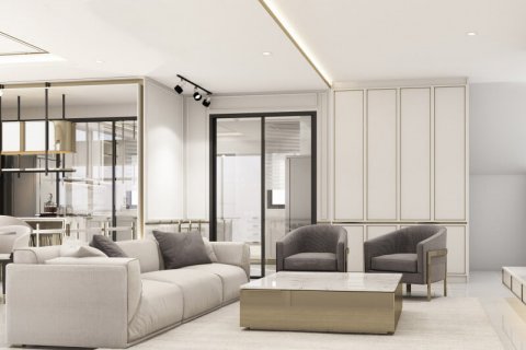 وقد أدت زيادة الارتفاع في سوق العقارات في دبي إلى ارتفاع صفقات بيع العقارات يوم الخميس إلى 2.7 مليار درهم إماراتي