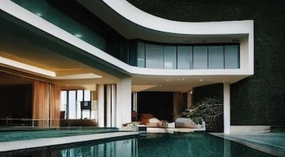 By the end of the year, floating villas will appear in Dubai