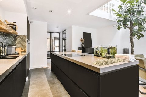 دبي: برج جديد فائق الفخامة يحتوي على 10 وحدات خاصة في 11 طابقًا