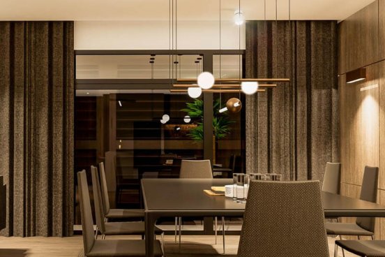 لا يزال سوق العقارات في دبي مرنًا على الرغم من مخاوف الركود العالمي