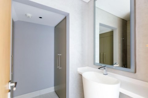 Apartment sa SLS TOWER sa Business Bay, Dubai, UAE 1 silid-tulugan, 111.74 sq.m. № 597531 - larawan 14