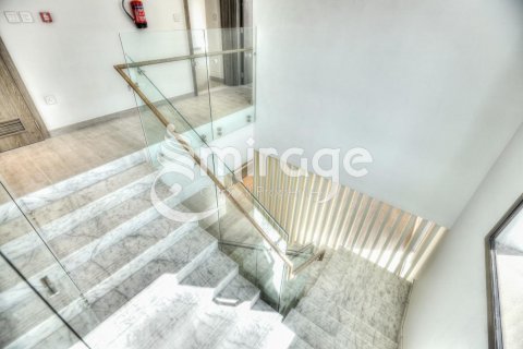 Müüa dupleks on the Yas Island, Abu Dhabi, AÜE: 4 magamistoaga, 354.8 m² Nr 550705 - pilt 3