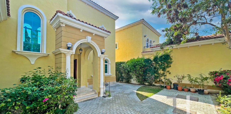 Vila v Jumeirah Park, Dubai, SAE 3 ložnice, 285 m² Č.: 597625