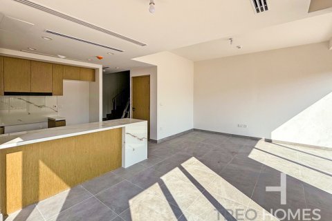 Villa til leie i Dubai, Emiratene 4 soverom, 216 kvm Nr. 597640 - Foto 3