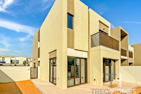 Villa til leie i Dubai, Emiratene 4 soverom, 216 kvm Nr. 597640 - Foto 2