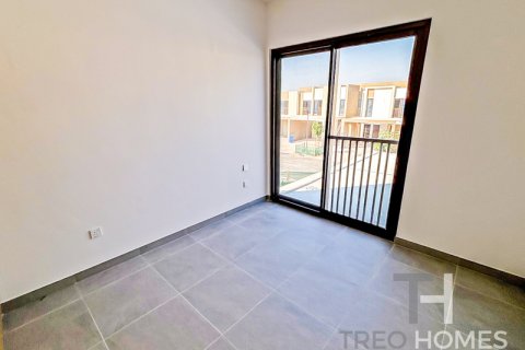 Villa til leie i Dubai, Emiratene 4 soverom, 216 kvm Nr. 597640 - Foto 12