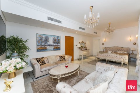Villa in Dubai, UAE 5 bedrooms, 1044.7 sq.m. № 323892 - photo 23
