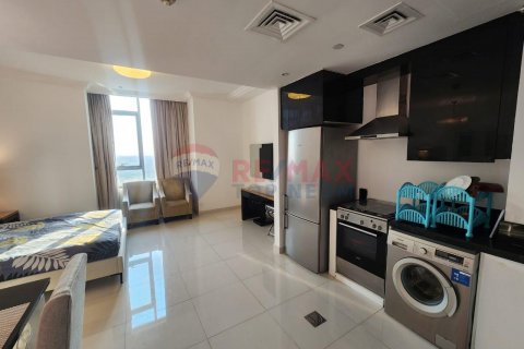 Apartment in Business Bay, Dubai, UAE 47 sq.m. № 577230 - photo 8