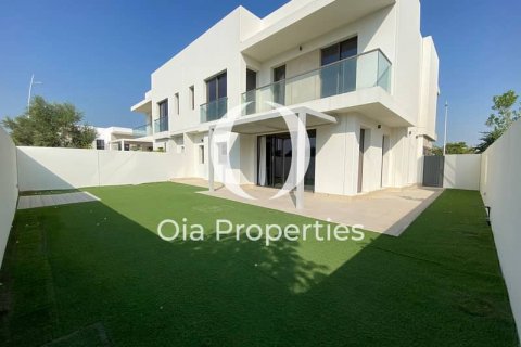 Villa on the Yas Island, Abu Dhabi, UAE 4 bedrooms, 450 sq.m. № 609079 - photo 2