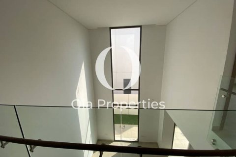 Villa on the Yas Island, Abu Dhabi, UAE 4 bedrooms, 450 sq.m. № 609079 - photo 13