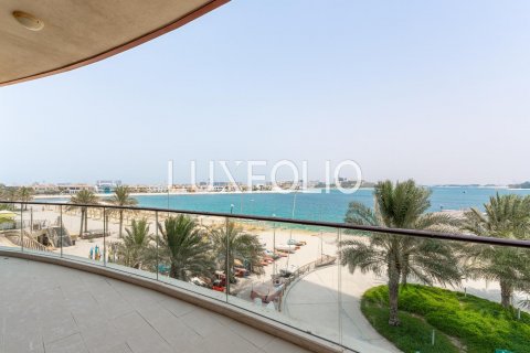 Apartemen di Palm Jumeirah, Dubai, UEA 3 kamar tidur, 222 m2 nomor 627762 - foto 1