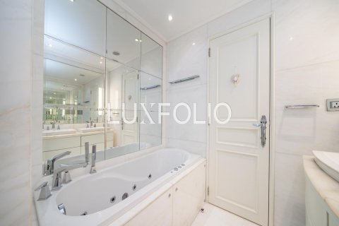 Apartemen di Downtown Dubai (Downtown Burj Dubai), Dubai, UEA 2 kamar tidur, 152 m2 nomor 627594 - foto 7