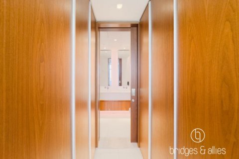 Apartmen di The Hills, Dubai, UAE 3 bilik tidur, 171.2 meter persegi № 624622 - foto 24
