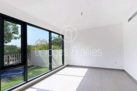 Vilë në Dubai Hills Estate, Emiratet e Bashkuara Arabe 4 dhoma gjumi, 283.4 m2. № 624624 - Foto 2