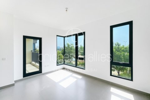 Vilë në Dubai Hills Estate, Emiratet e Bashkuara Arabe 4 dhoma gjumi, 283.4 m2. № 624624 - Foto 3