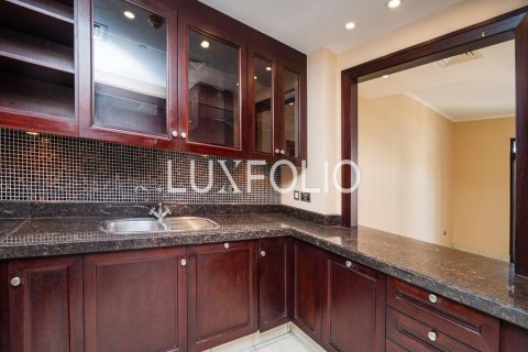 Apartment in Old Town, Dubai, UAE 2 bedrooms, 232 sq.m. № 627775 - photo 8