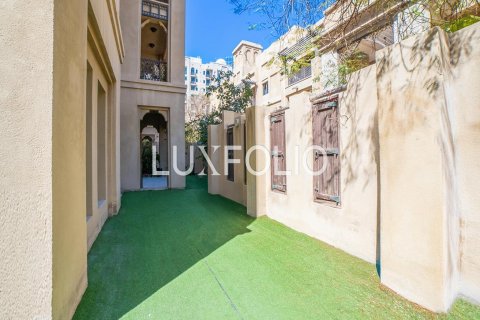 Apartment in Old Town, Dubai, UAE 2 bedrooms, 232 sq.m. № 627775 - photo 2
