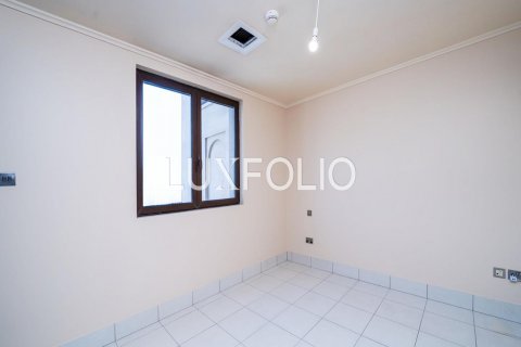 Apartment in Old Town, Dubai, UAE 2 bedrooms, 232 sq.m. № 627775 - photo 11