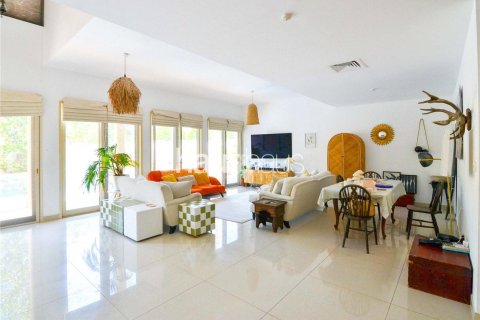 Vila di Arabian Ranches, Dubai, UAE 5 bilik tidur, 450 meter persegi № 626184 - foto 8