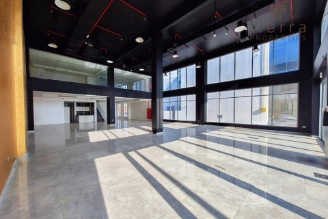 Pronë komerciale në Dubai, Emiratet e Bashkuara Arabe 311.2 m2. № 569315 - Foto 2