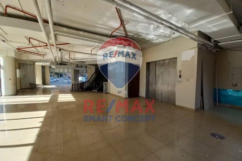 Proprietà commerciale in affitto a Al Zahiyah, Abu Dhabi, EAU 975.5 mq. № 570247 - foto 10