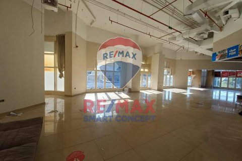 Proprietà commerciale in affitto a Al Zahiyah, Abu Dhabi, EAU 975.5 mq. № 570247 - foto 1