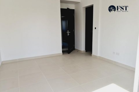 Řadový dům v Dubai Land, SAE 3 ložnice, 260.3 m² Č.: 571057 - fotografie 8