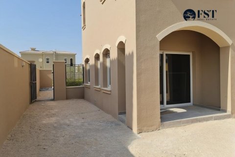 Řadový dům v Dubai Land, SAE 3 ložnice, 260.3 m² Č.: 571057 - fotografie 17