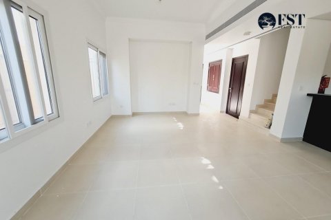 Řadový dům v Dubai Land, SAE 3 ložnice, 260.3 m² Č.: 571057 - fotografie 9