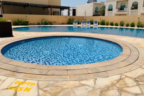 Villa in Al Barsha, Dubai, UAE 5 bedrooms, 464.5 sq.m. № 623783 - photo 15