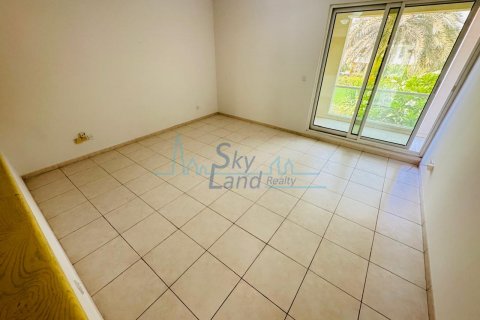 Huvila Umm Suqeim, Dubai, Arabiemiraatit 3 makuuhuonetta, 325.2 m2 № 623786 - kuva 11