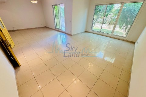 Huvila Umm Suqeim, Dubai, Arabiemiraatit 3 makuuhuonetta, 325.2 m2 № 623786 - kuva 5