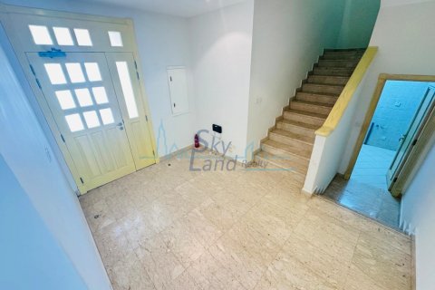 Huvila Umm Suqeim, Dubai, Arabiemiraatit 3 makuuhuonetta, 325.2 m2 № 623786 - kuva 7