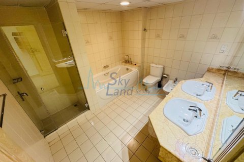 Huvila Umm Suqeim, Dubai, Arabiemiraatit 3 makuuhuonetta, 325.2 m2 № 623786 - kuva 14