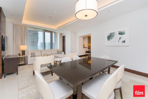 Apartmen di Downtown Dubai (Downtown Burj Dubai), UAE 2 bilik tidur, 143.3 meter persegi № 610127 - foto 5