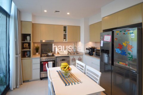 Townhouse in Arabian Ranches 3, Dubai, UAE 3 bedrooms, 142 sq.m. № 625866 - photo 3