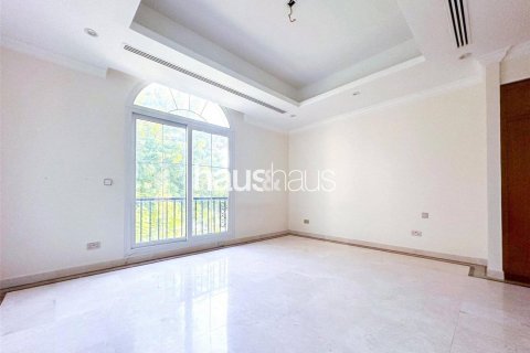 Villa in Emirates Hills, Dubai, UAE 6 bedrooms, 860 sq.m. № 625889 - photo 18