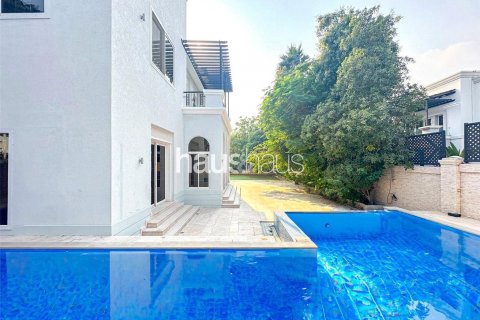 Villa in Emirates Hills, Dubai, UAE 6 bedrooms, 860 sq.m. № 625889 - photo 22