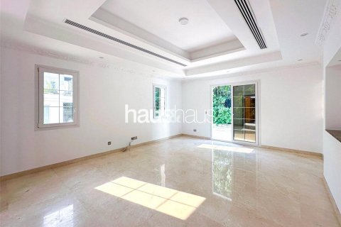 Villa in Emirates Hills, Dubai, UAE 6 bedrooms, 860 sq.m. № 625889 - photo 26