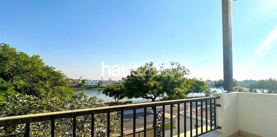 Villa in Emirates Hills, Dubai, UAE 6 bedrooms, 860 sq.m. № 625889