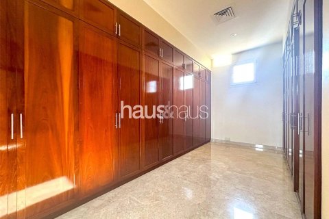 Villa in Emirates Hills, Dubai, UAE 6 bedrooms, 860 sq.m. № 625889 - photo 19