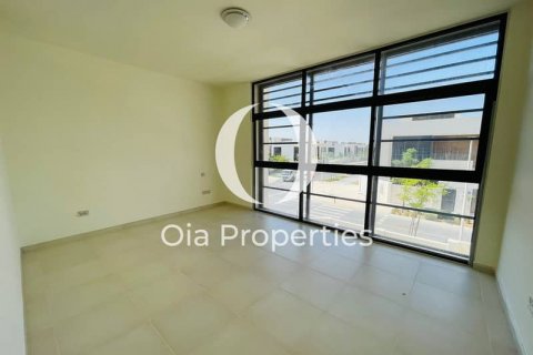 Villa on the Yas Island, Abu Dhabi, UAE 4 bedrooms, 675 sq.m. № 608673 - photo 5