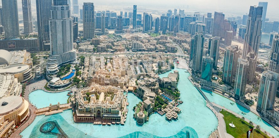Apartment in Burj Khalifa, Dubai, UAE 2 bedrooms, 159.42 sq.m. № 597773
