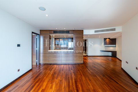 Apartment in Burj Khalifa, Dubai, UAE 2 bedrooms, 159.41968994 sq.m. № 597773 - photo 4