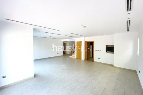 Villa zur Miete in Jumeirah Park, Dubai, VAE 4 Schlafzimmer, 1075 m2 Nr. 626449 - Foto 3