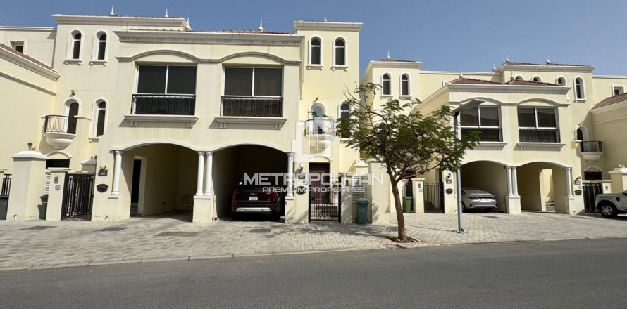 Stadthaus in Al Hamra Village, Ras Al Khaimah, VAE: 3 Schlafzimmer, 262 m2 Nr. 592639