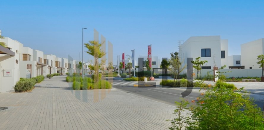 Townhouse on the Yas Island, Abu Dhabi, UAE 3 bedrooms, 163.5 sq.m. № 576262
