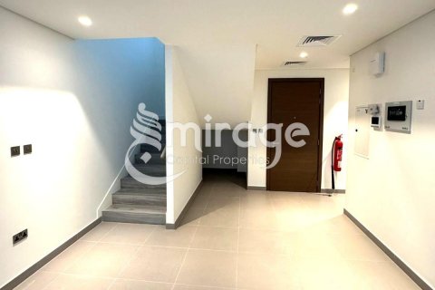 Townhouse on the Yas Island, Abu Dhabi, UAE 3 bedrooms, 202.5 sq.m. № 550265 - photo 2