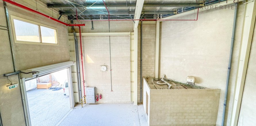 Raktárépület itt: Dubai, EAE, 738.6 m², azonosító: 569332