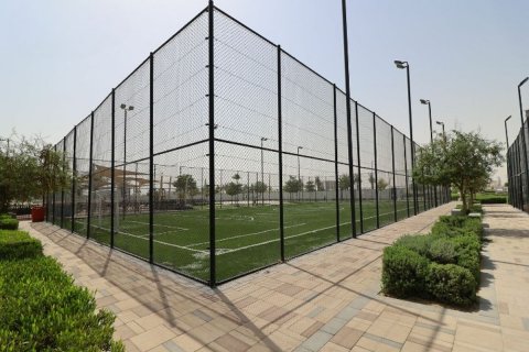 Apartment in Dubai, UAE 3 bedrooms, 156.4 sq.m. № 589458 - photo 9